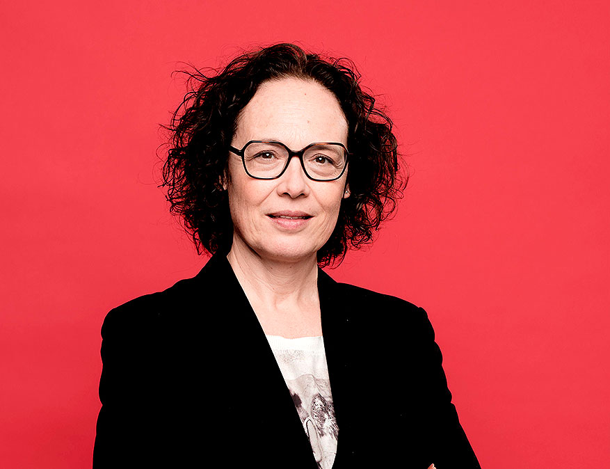 Carina foto oficial