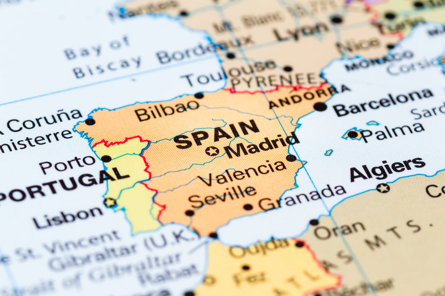 Estudia en Madrid vs estudiar en Barcelona