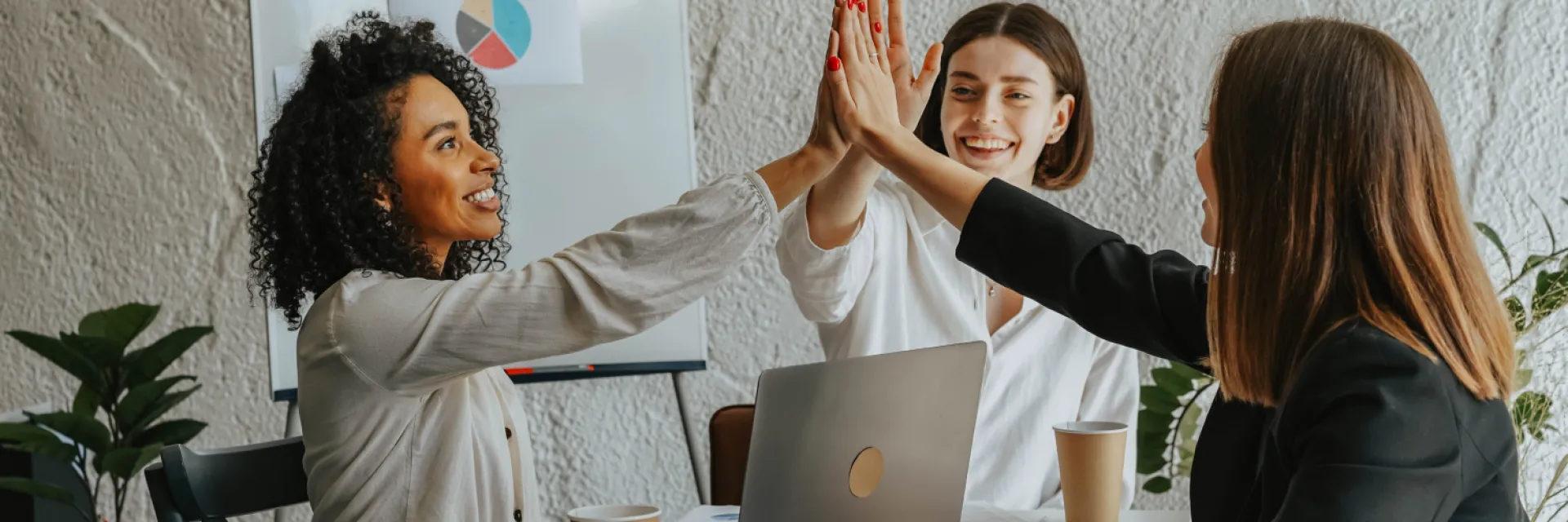 Encuesta Top 10 Women Landing