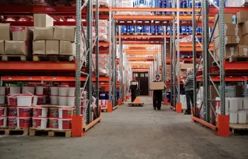 Nave industrial por dentro