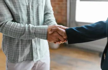 ¿Qué es el liderazgo y cuáles son los aspectos más importantes para ser un buen líder?