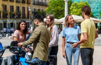 Nuevas tecnologías que transforman la experiencia turística en 2026