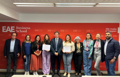 EAE Business School Barcelona beca a tres alumnas por su buen expediente académico
