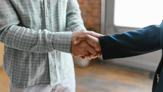 ¿Qué es el liderazgo y cuáles son los aspectos más importantes para ser un buen líder?