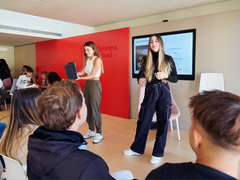 Inspiring talks EAE Grado