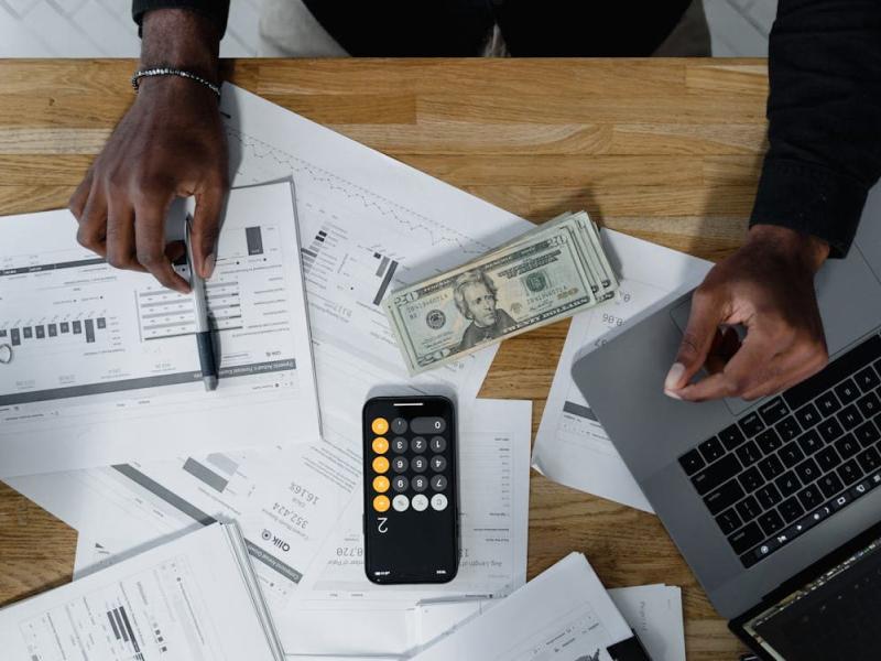 Trabajo sobre la mesa contabilidad