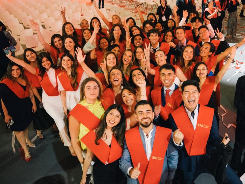 Alumnos graduados EAE Business School Barcelona 2024