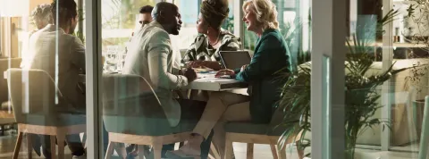 Cómo impulsar tu crecimiento profesional en la banca comercial