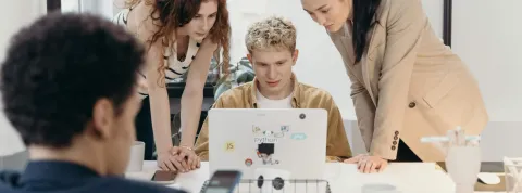 Project manager trabajando con Trello