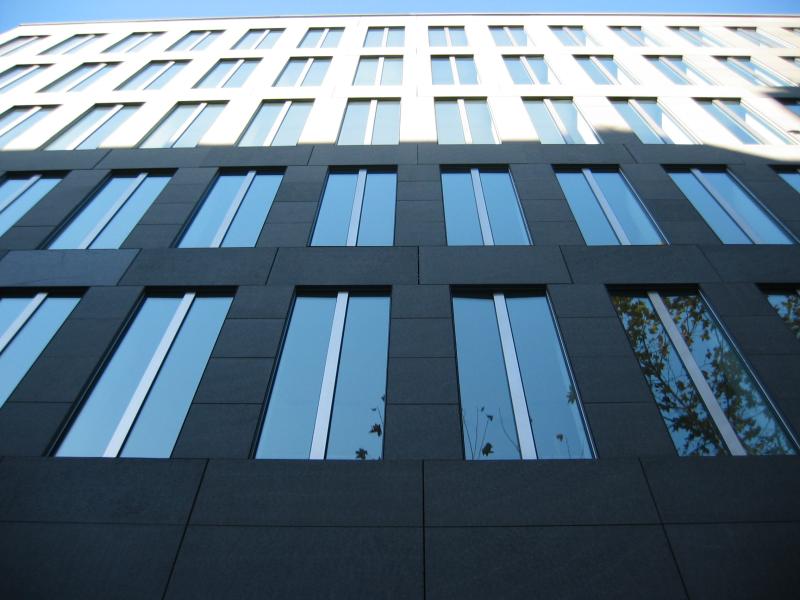 NdP_EAE Institute for Business Trends