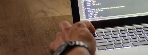 Funcionamiento de las etiquetas HTML en el Desarrollo Web