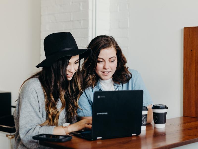 webinar-estudiar-en-españa-eae-bcn