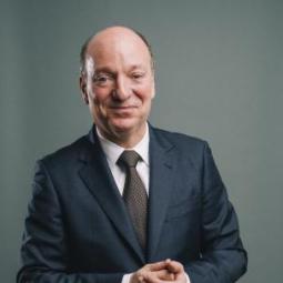 Carlos_Crehueras