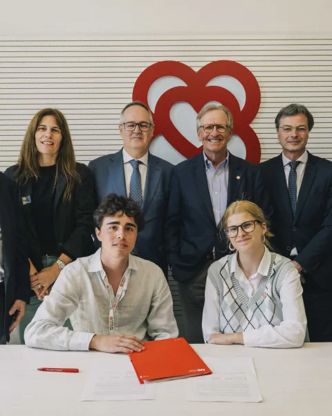 Firma Barcelona Health Hub EAE Barcelona