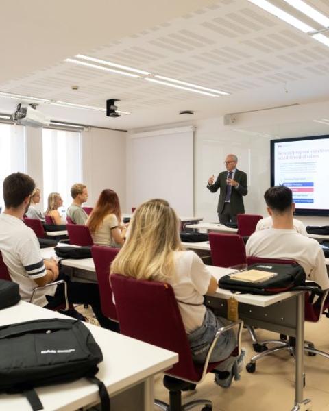 EAE Barcelona Business School 