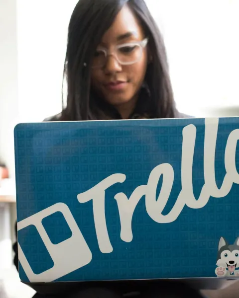 Project manager trabajando con Trello