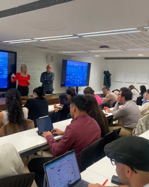 Alumnos del máster en Sostenibilidad y RSC EAE