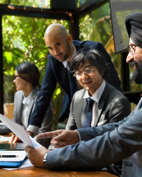 Profesionales Global MBA.