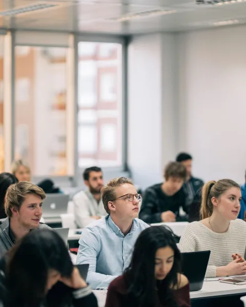 master-finanzas-eae-barcelona